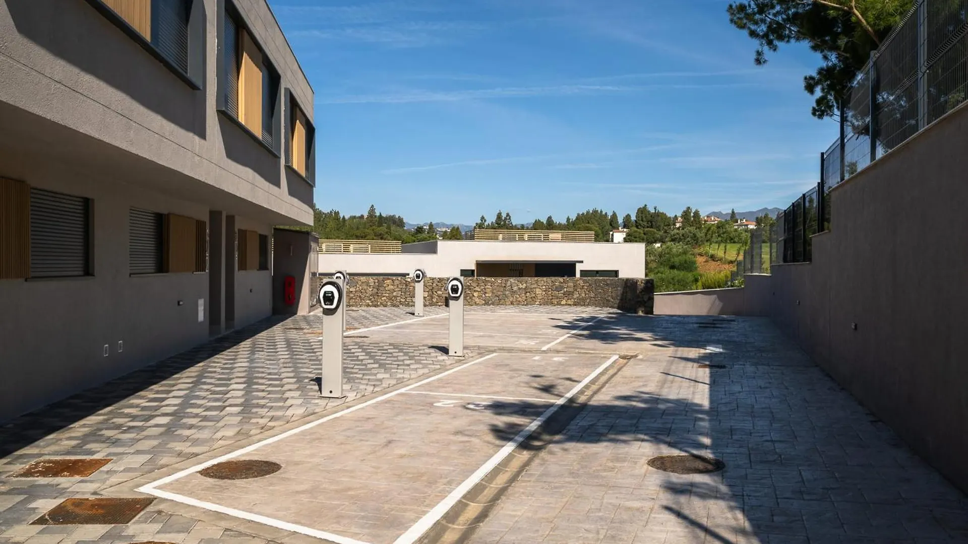 Golf Paradise At El Chaparral 4 Bedroom Apartment Near Beach & Attractions MIJAS COSTA
